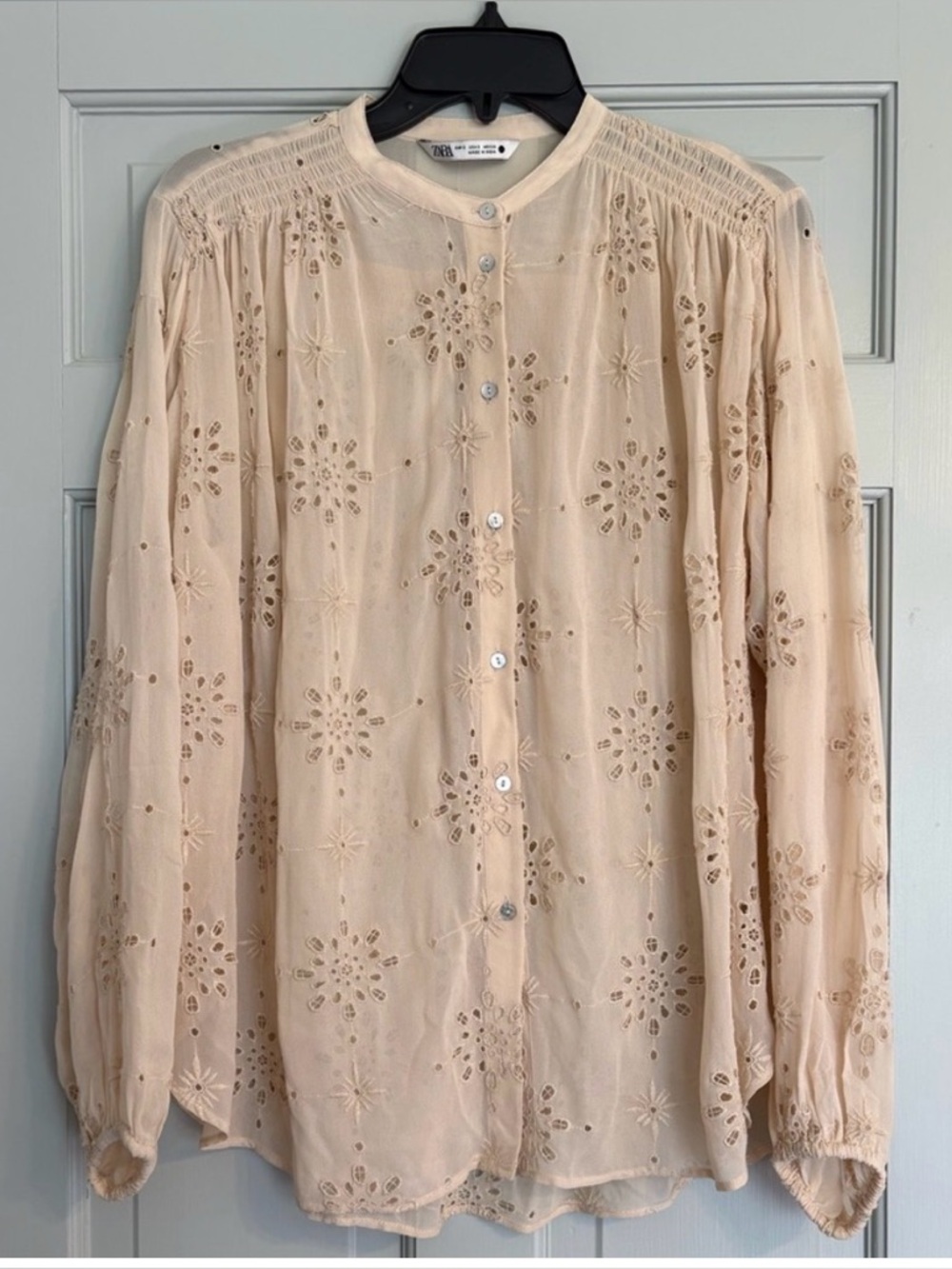 Zara Small Cream Eyelet Button-Front Blouse
